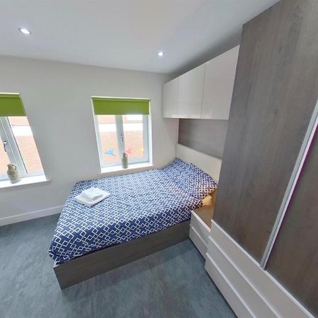 New House - Magnificent Studios In Coventry City Centre, Free Parking, By Covstays Екстер'єр фото